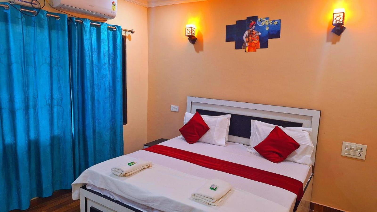 ורנאסי Mohit Paying Guest House מראה חיצוני תמונה
