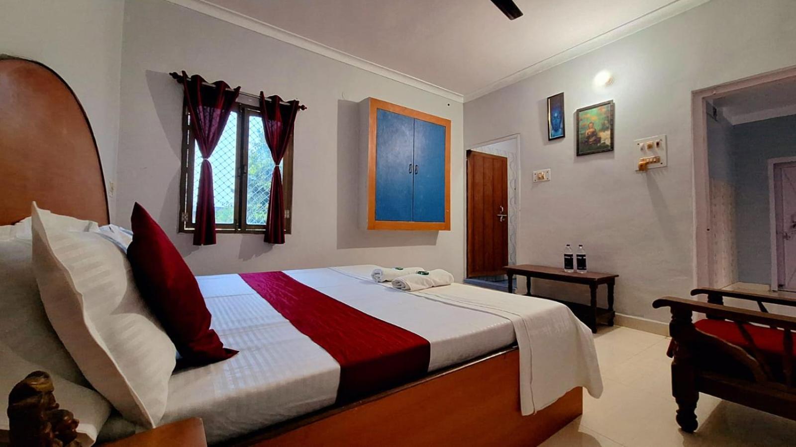 ורנאסי Mohit Paying Guest House מראה חיצוני תמונה